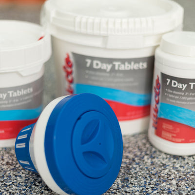 Liquid Chlorine vs. Chlorine Tablets: Which is Better for Your Pool?